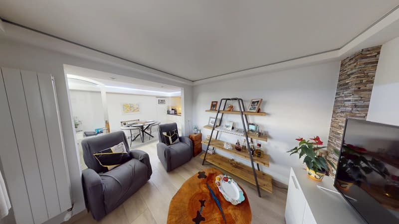 Magnificent 5.5-room chalet with panoramic views in a secondary residence (7)