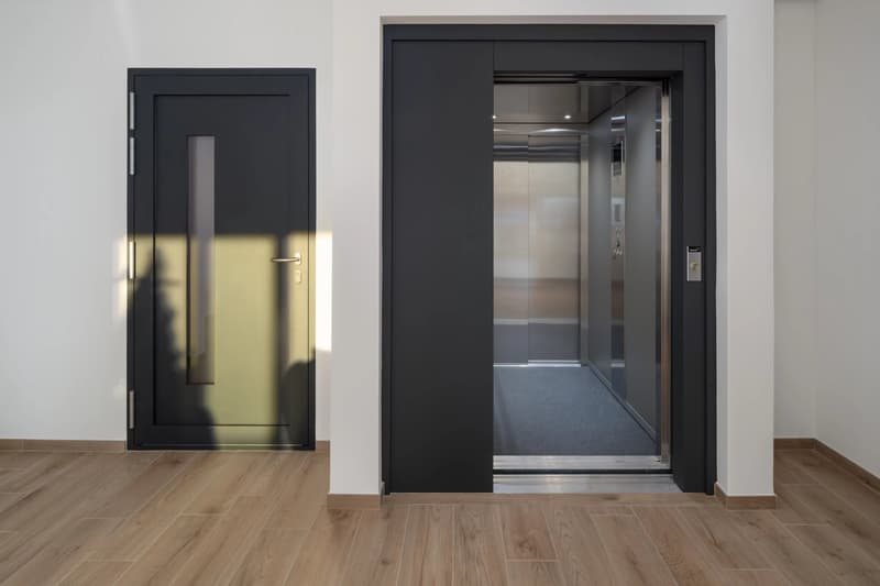 Modern 6.5-room chalet with elevator, panoramic view, and high-end finishes in Lens / Crans-Montana (11)