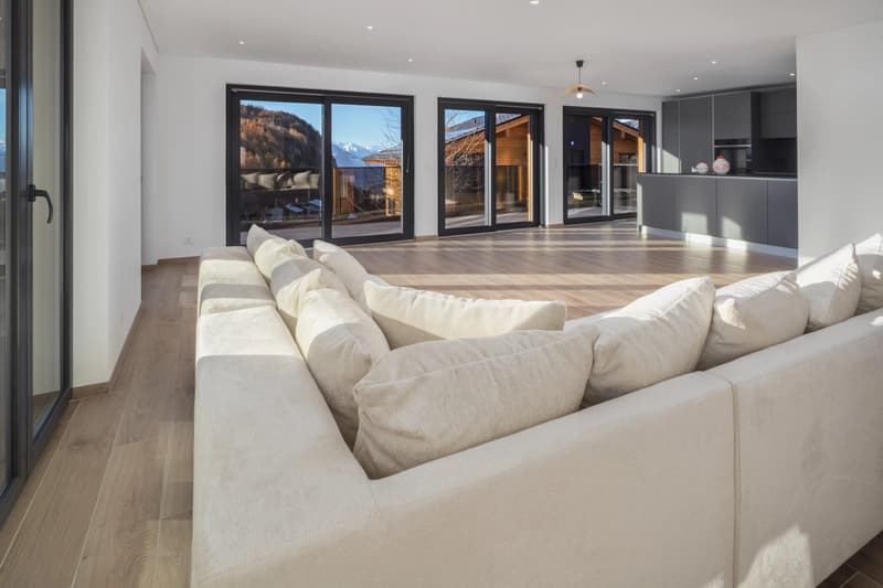 Chalet 5.5 rooms near Crans-Montana (2)