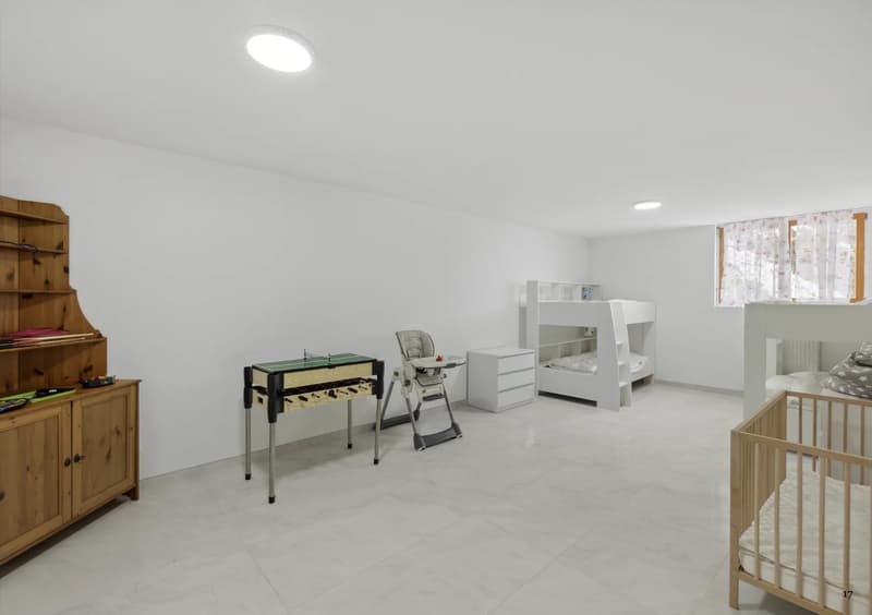 6.5-room chalet with panoramic view in Bluche / Crans-Montana ? Sale to foreigners authorized (13)