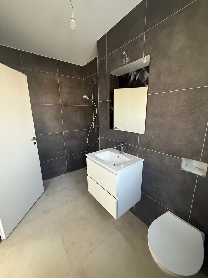 Gem - 4.5 rooms like new - 5000.-/m2! (7)