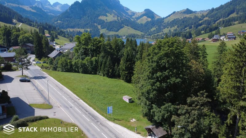 Opportunité de développement à Schwarzsee (Lac Noir) – parcelle en zone centre (4)