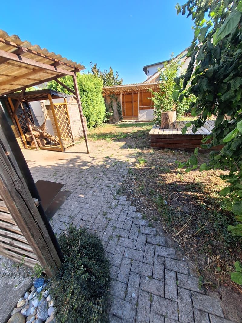 Sehr gepflegte 4.5-Zimmer-Wohnung im 1.Stock Ost mit Keller und Autogarage in Attiswil (13)