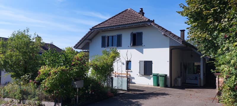 Charmantes 5.5-Zimmer-Haus mit schönem Garten in Niederwil bei Riedholz (1)
