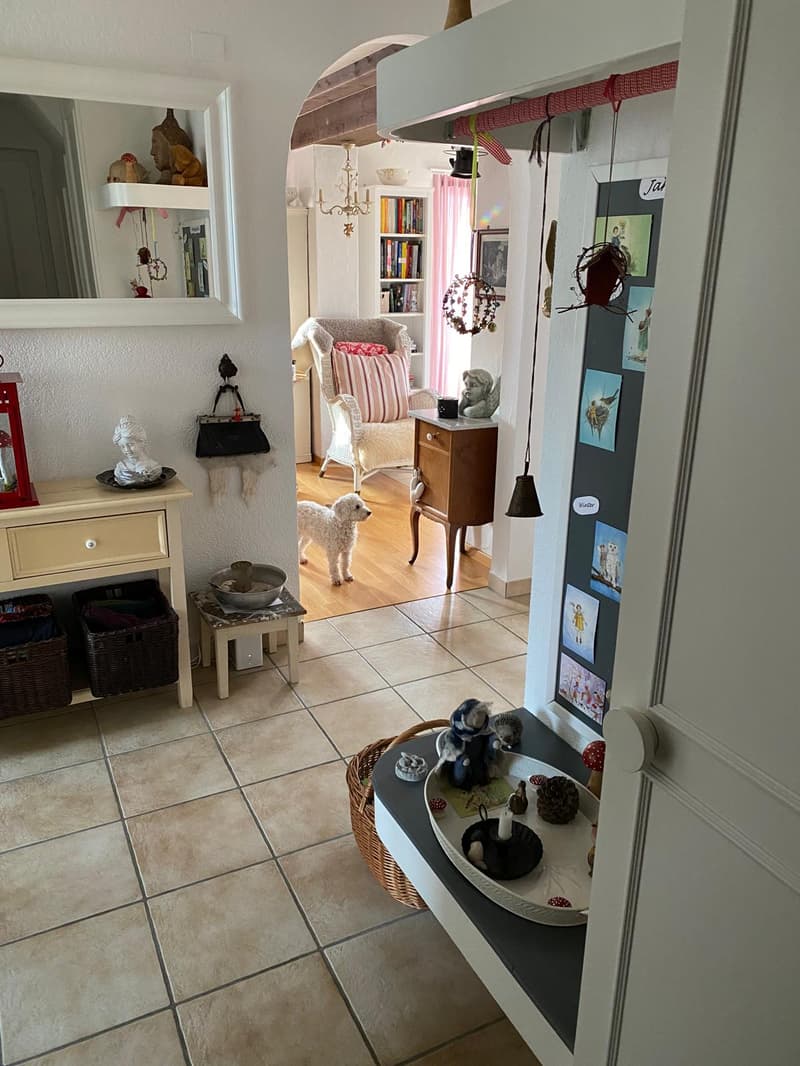 Charmantes 5.5-Zimmer-Haus mit schönem Garten in Niederwil bei Riedholz (11)