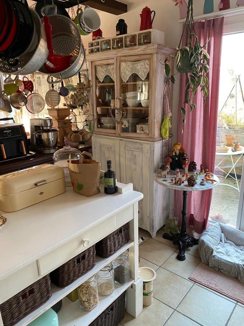 Charmantes 5.5-Zimmer-Haus mit schönem Garten in Niederwil bei Riedholz (7)