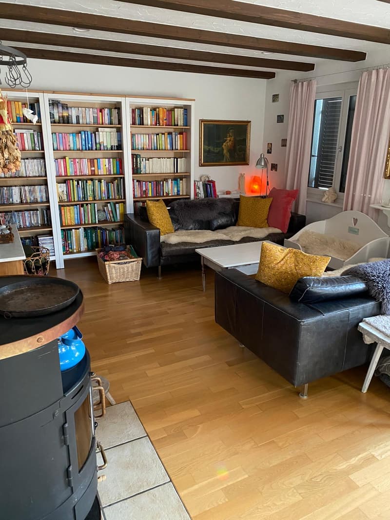 Charmantes 5.5-Zimmer-Haus mit schönem Garten in Niederwil bei Riedholz (9)