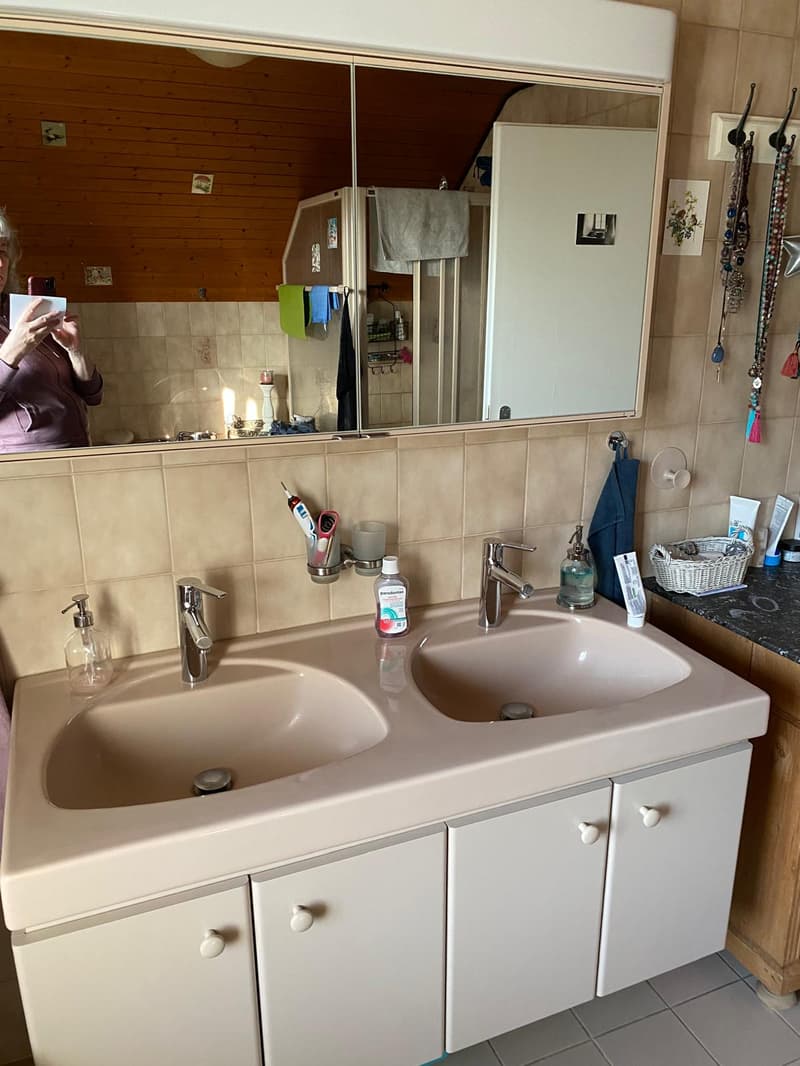 Charmantes 5.5-Zimmer-Haus mit schönem Garten in Niederwil bei Riedholz (14)