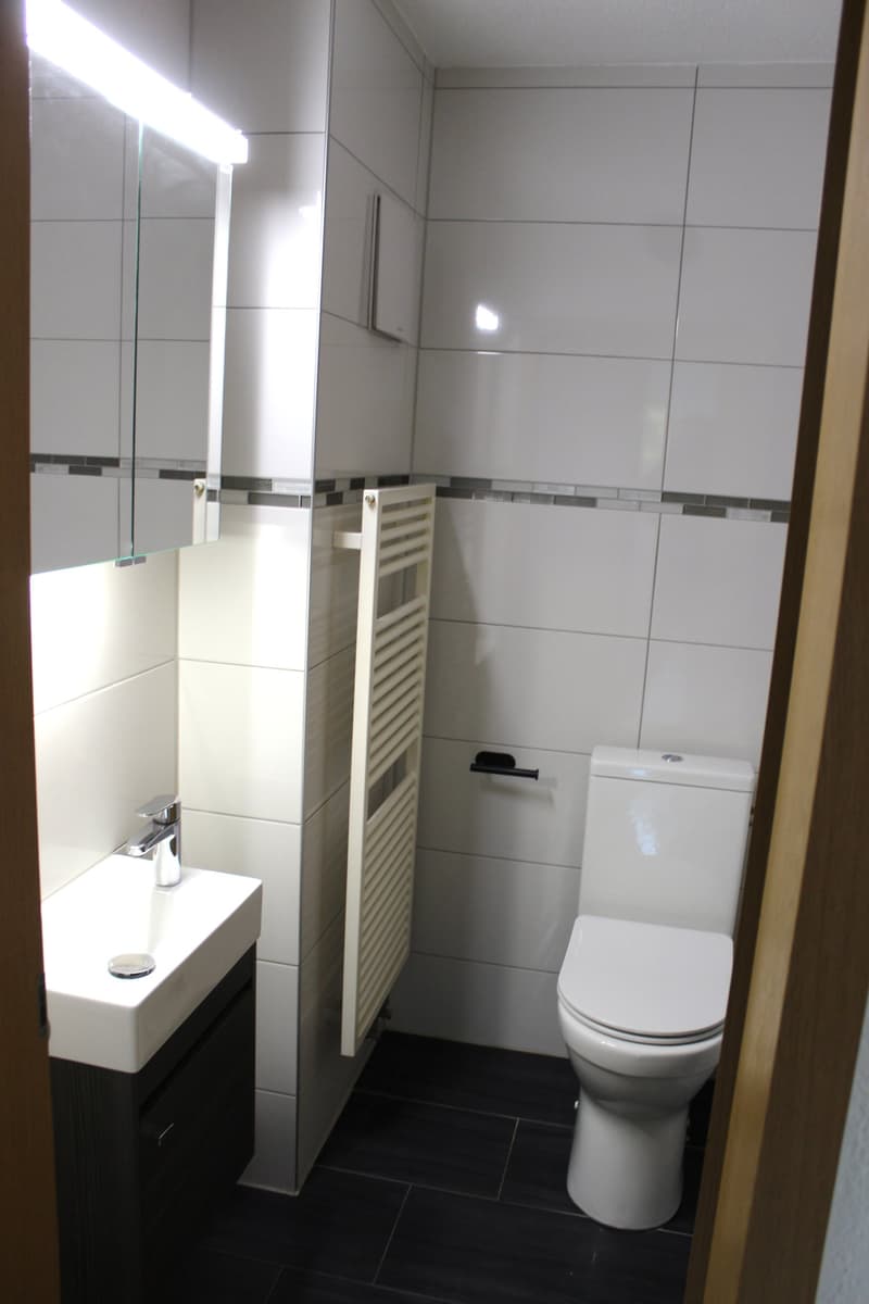 Sehr attraktive und erst renovierte 4,5-Zimmer-Eigentumswohnung mit Balkon inkl. PP AEH (6)