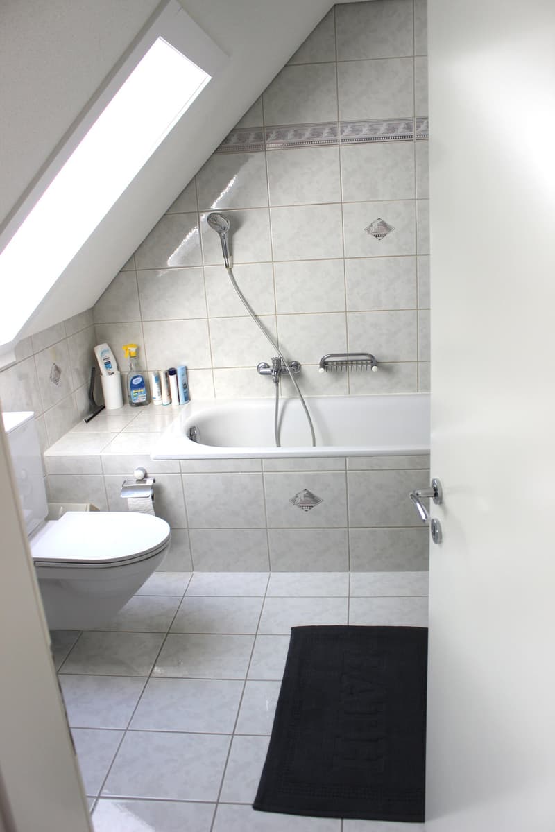 4.5-Zimmer-Maisonette-Wohnung, renoviert und mit wunderbarer Aussicht (13)