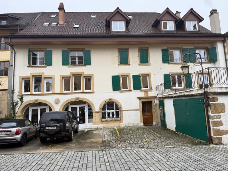 Appartement de 165 m2 au centre village avec 2 vastes terrasses (2)