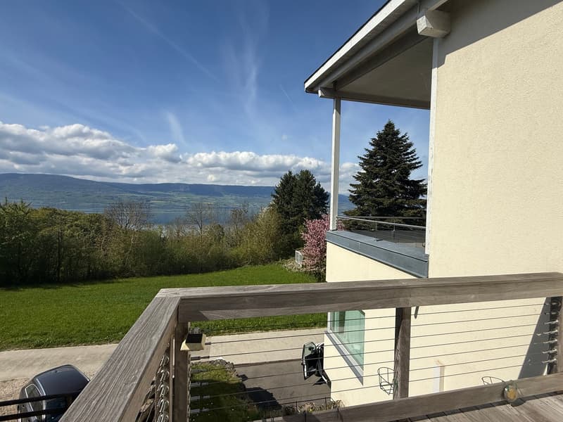 Individual villa with 6 rooms, lake view and large volume (17)