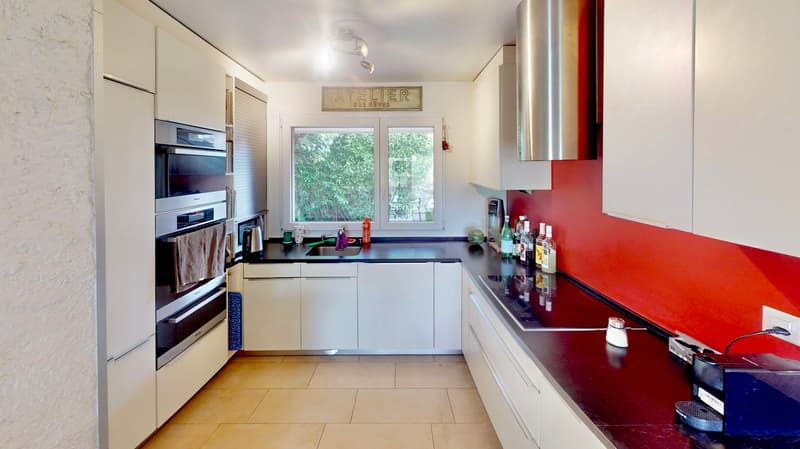 Detached house in Boudry in a green setting (6)