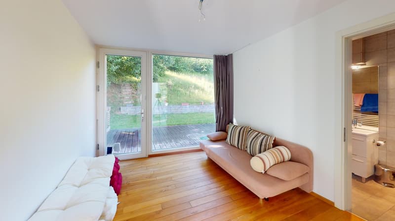 Spacieuse villa bénéficiant de calme et d'une très belle intimité (16)