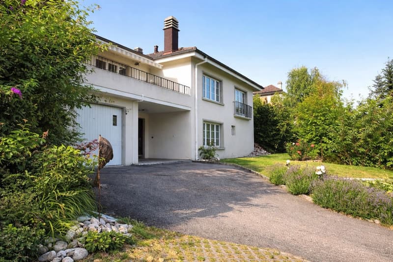 Auvernier (Milvignes) - Magnifica villa individuale con vista lago e Alpi (1)