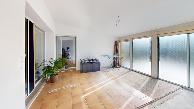Maison individuelle lumineuse de 4.5 pièces sur un niveau à Fontaines NE (10)