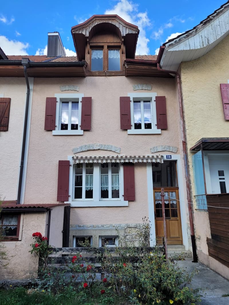 Fleurier - Maison à rénover avec jardin et garage (1)