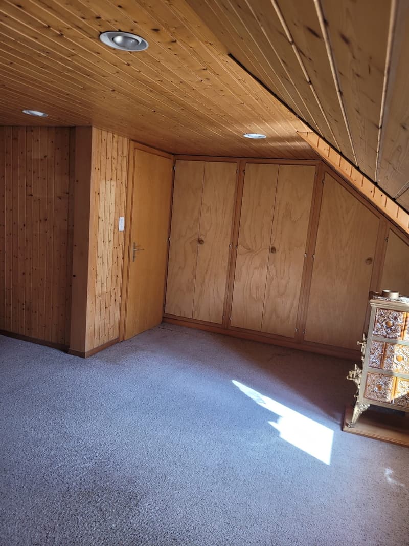 Fleurier - Maison à rénover avec jardin et garage (12)