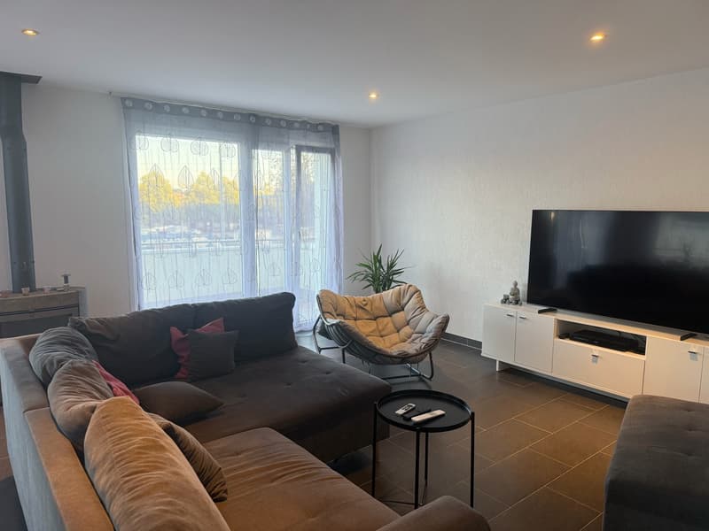 Maison de 2 unités (5.5 & 2.5 pièces) à Laténa, Saint-Blaise (6)