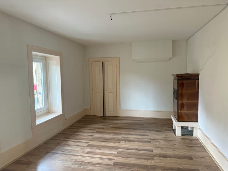 Appartement lumineux de 4.5 pièces avec balcon à Saint-Blaise (7)