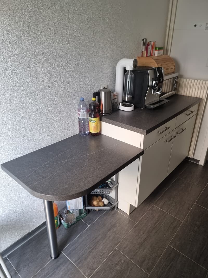 Helle 4.5-Zimmer-Wohnung mit zwei Balkonen an ruhiger Lage (10)