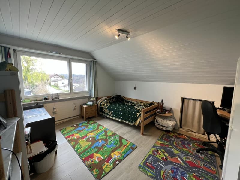 4 Zimmer-Dachwohnung.
