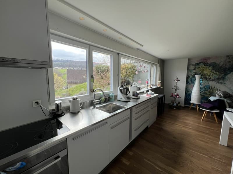 3 Zimmer- Wohnung.