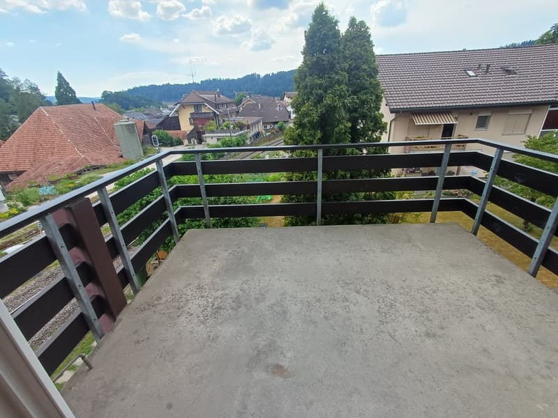 Helle 4.5-Zimmer-Wohnung mit Balkon und schöner Aussicht in Sumiswald (19)