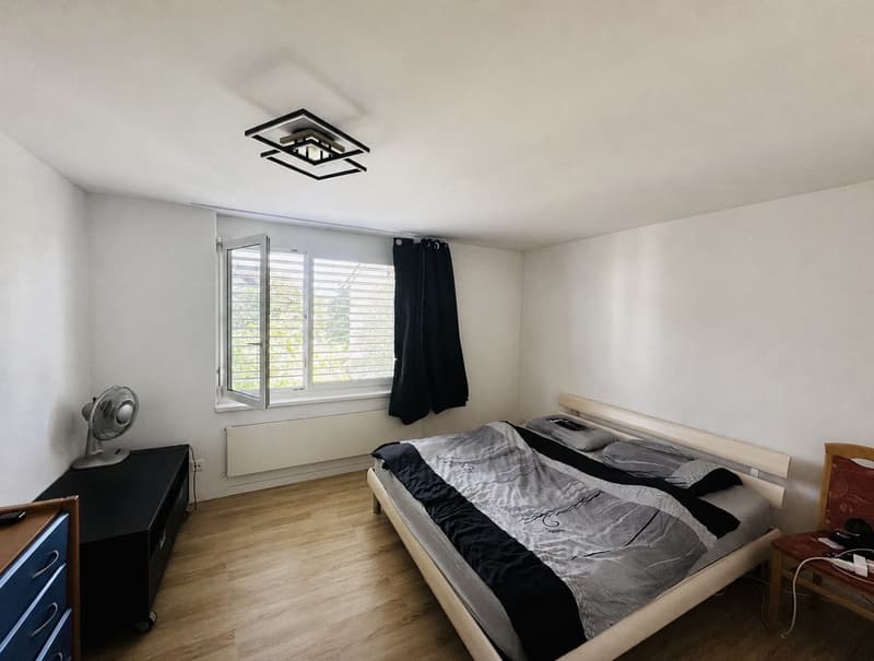Grand appartement 4.5 pièces avec balcon à Münchwilen TG (8)