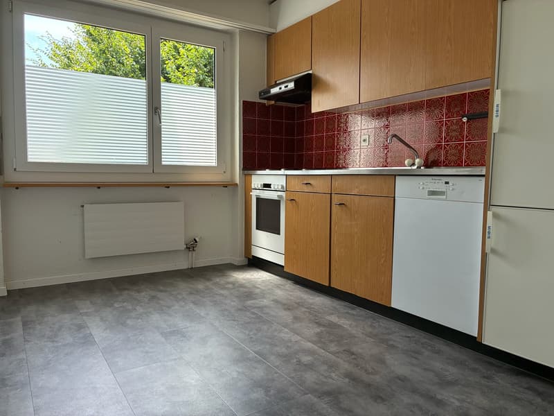 Gemütliche 3.5-Zimmer-Wohnung mit Balkon in Moosseedorf (2)