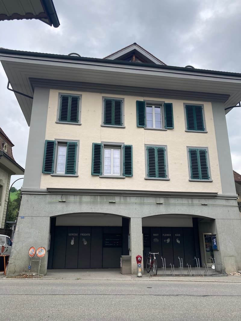 Charmante 4.5-Zimmer-Altbauwohnung in Langnau im Emmental (13)