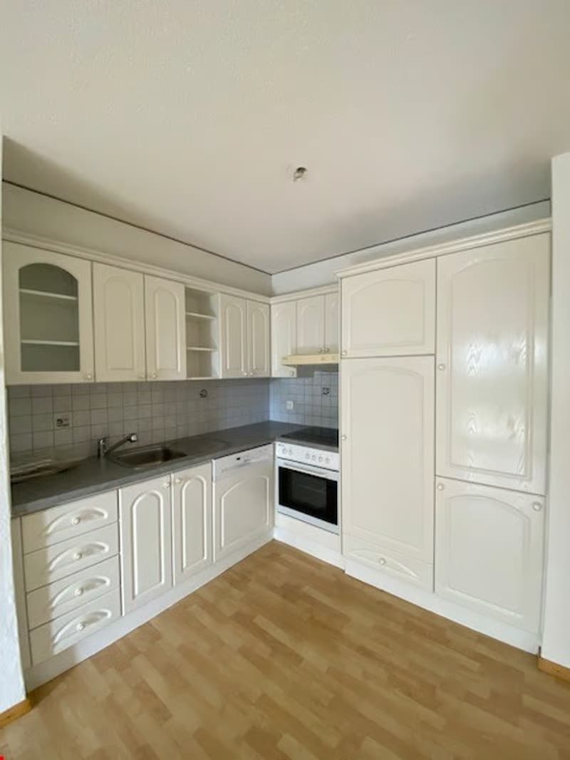 Schöne, ruhige 2½ Zimmer Wohnung (3)