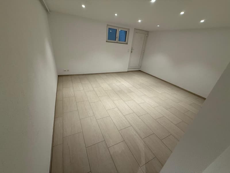 Charmante 2.5-Zimmer-Maisonette-Wohnung mit Kamin und Wintergarten in Laufenburg (6)