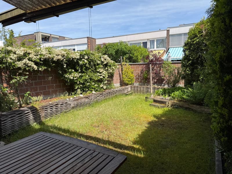 Sunny 4.5 room row house with 2 gardens & EHP (19)