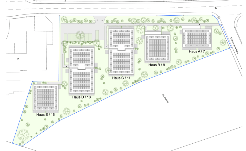 The image shows a site plan or layout of a residential development. It includes 5 buildings labeled as Haus A/7, Haus B/9, Haus C/11, Haus D/13, and Haus E/15. The buildings are arranged in a grid-like pattern with landscaping and greenery surrounding the