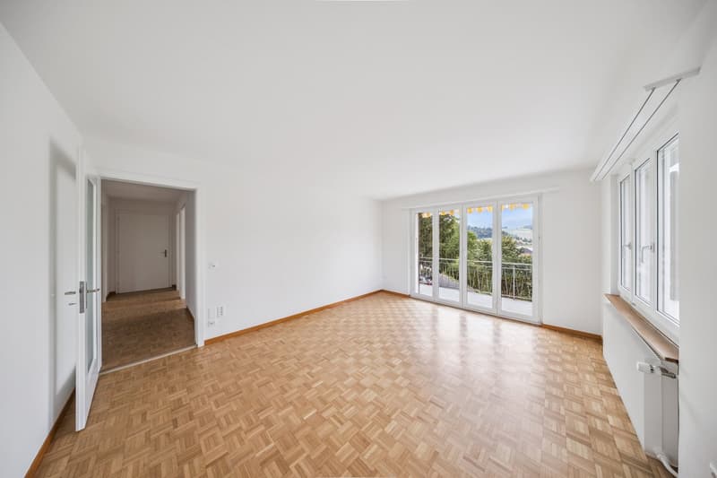 Renovierte Wohnung in Riggi mit fantastischer Aussicht (3)