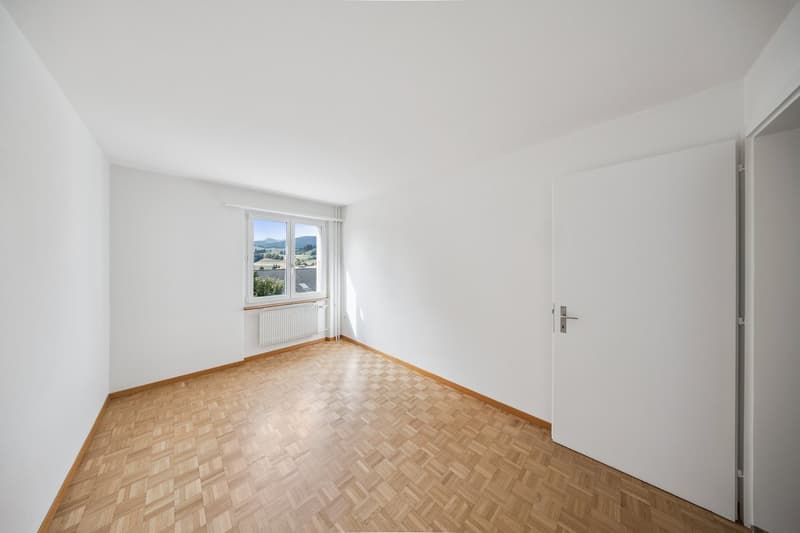 Renovierte Wohnung in Riggi mit fantastischer Aussicht (8)