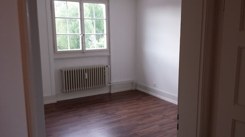 Beautiful apartment directly at the train station (3)