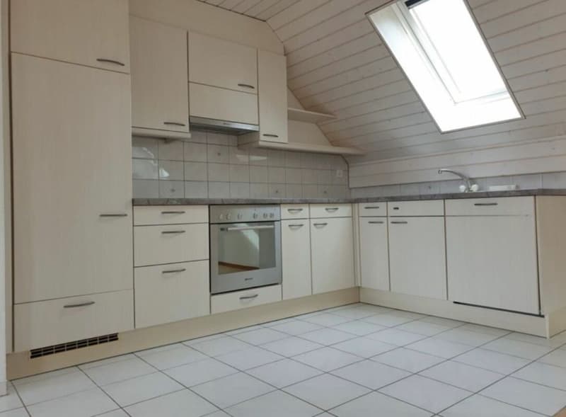 3.5 Zimmerwohnung im 2. OG (3)