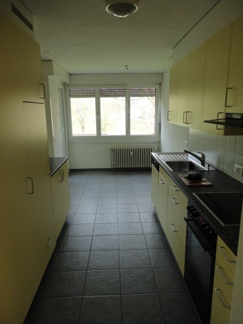 Helle 3.5-Zimmerwohnung an ruhiger Lage (2)