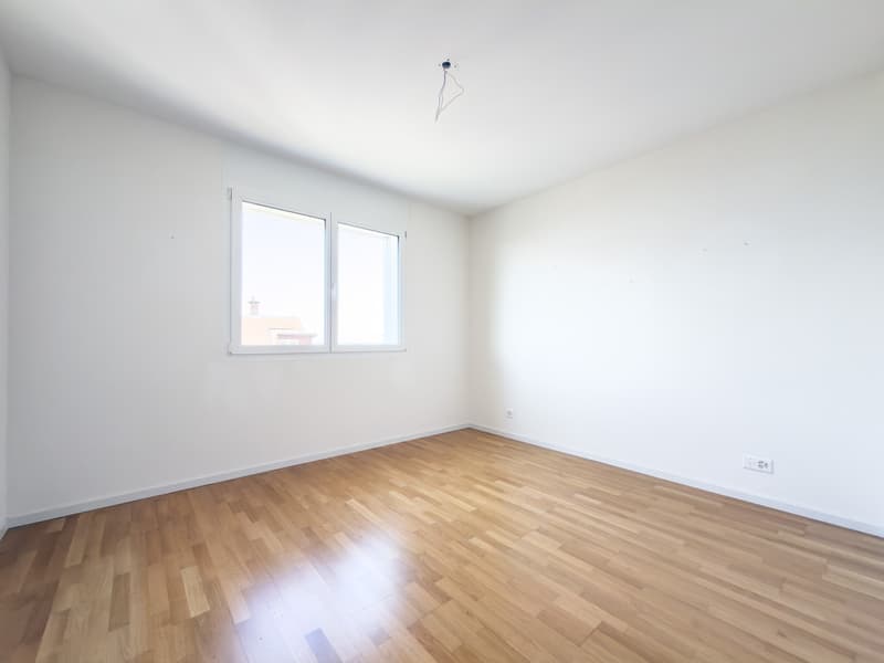 Apartment with 3.5 rooms facing the lake (5)