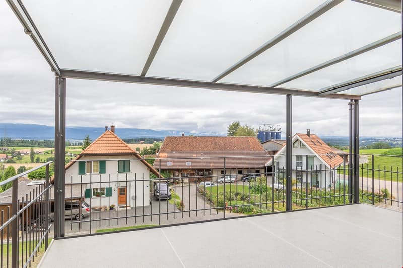 Appartamento mansardato soleggiato con galleria ***vista lontana*** (12)