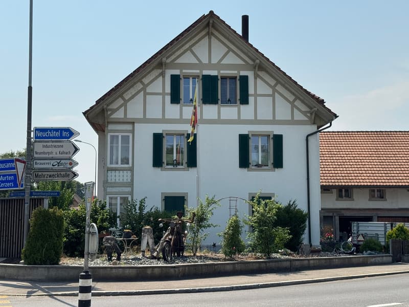 Wohnen neben dem Aare-Hagneck-Kanal (1)