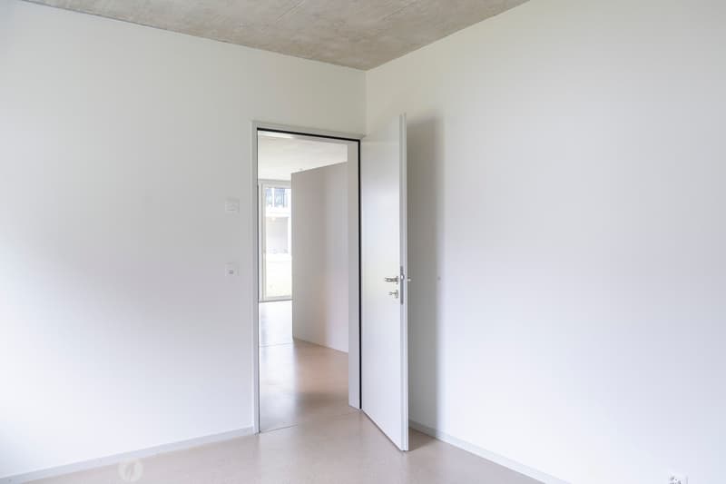 Moderne 3.5-Zimmer-Wohnung mit Balkon im Quartier Les Amis, Biel/Bienne (7)