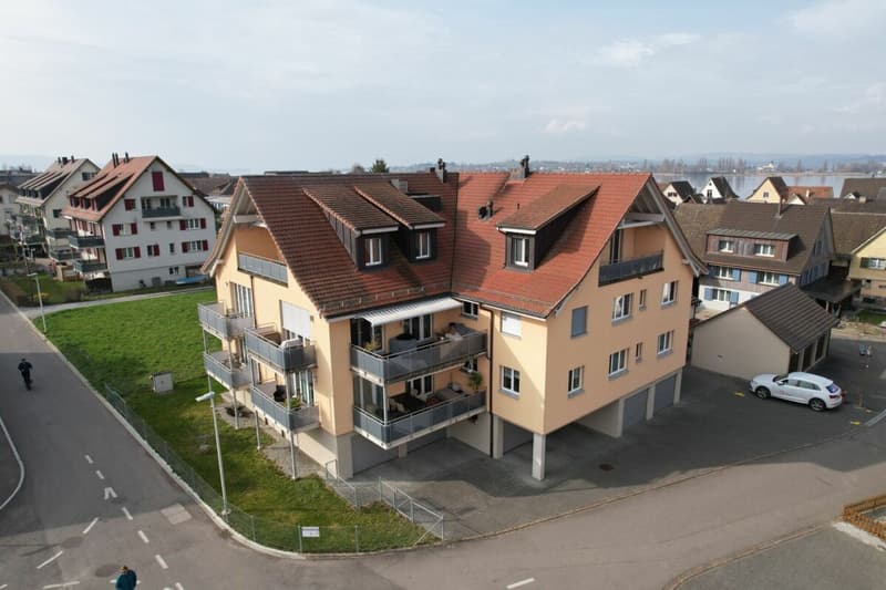 Spacious design apartment with two balconies and stylish living ambiance (1)