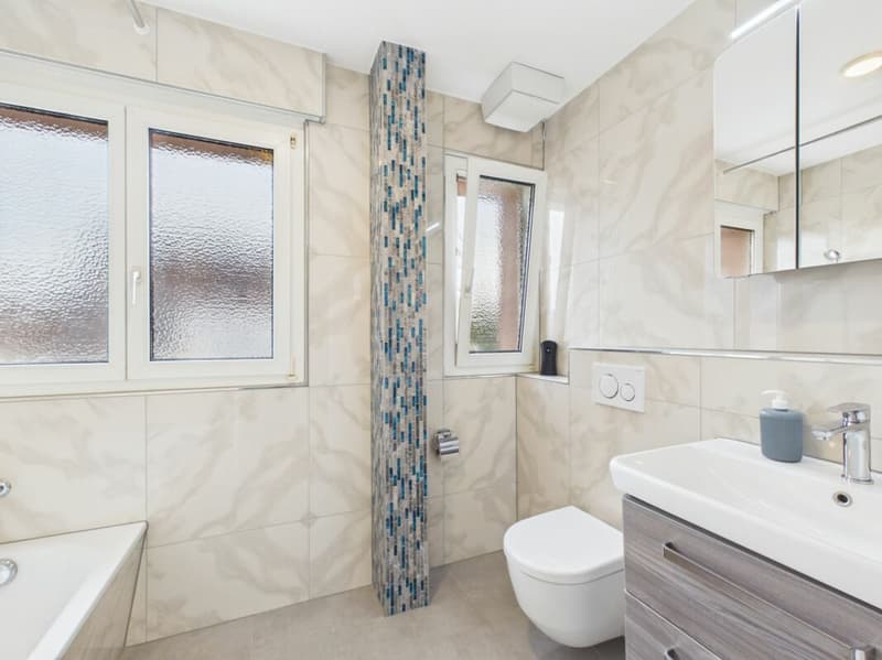 helles Badezimmer