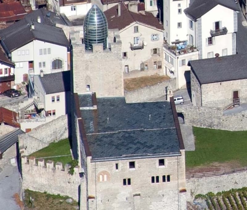 Historisches Wohnhaus mit 3 Wohnungen mit Blick auf das Leuker Schloss (2)