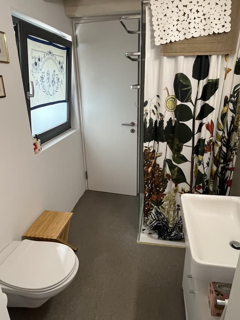 Small house (2.5 rooms, as good as new) with garden in an idyllic location in the holiday village of Walde (with outdoor pool). (14)