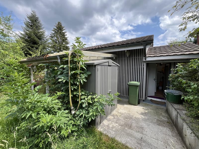 Small house (2.5 rooms, as good as new) with garden in an idyllic location in the holiday village of Walde (with outdoor pool). (21)
