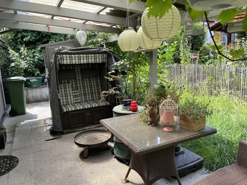 Small house (2.5 rooms, as good as new) with garden in an idyllic location in the holiday village of Walde (with outdoor pool). (23)